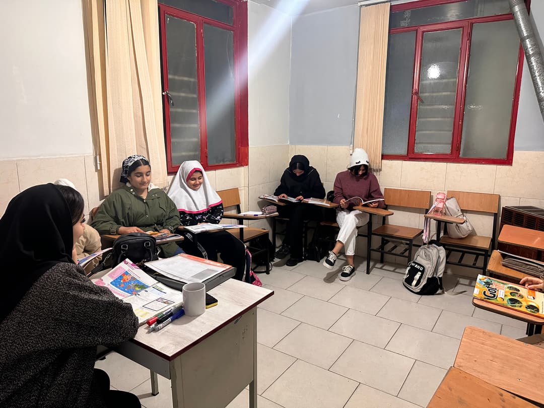 آموزشگاه زبان اندیشمندان نوین
