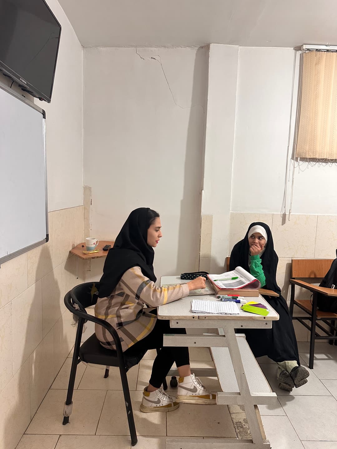 آموزشگاه زبان اندیشمندان نوین